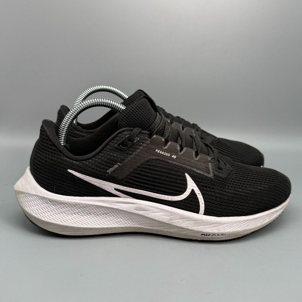 Nike Air Zoom Pegasus 40 Women's 9 Black White Athletic Running Sneakers Low Top